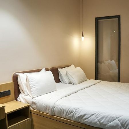Vits Roccia Hill Resort And Adventure Park, Navapur Songadh Extérieur photo