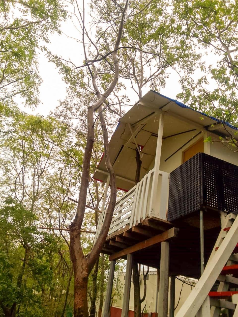 Vits Roccia Hill Resort And Adventure Park, Navapur Songadh Extérieur photo