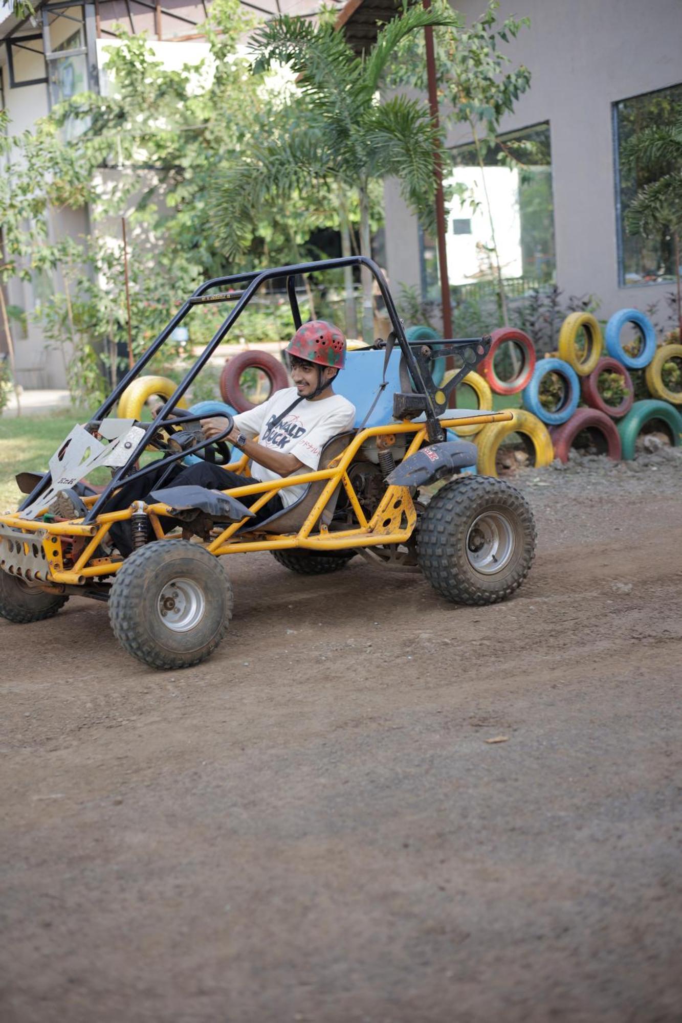 Vits Roccia Hill Resort And Adventure Park, Navapur Songadh Extérieur photo
