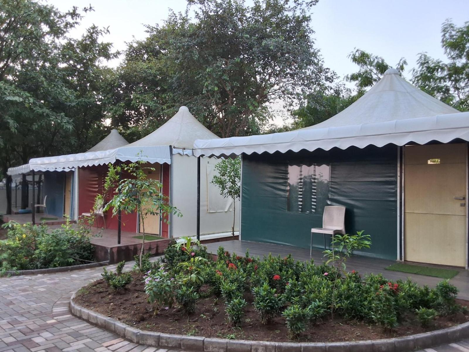Vits Roccia Hill Resort And Adventure Park, Navapur Songadh Extérieur photo