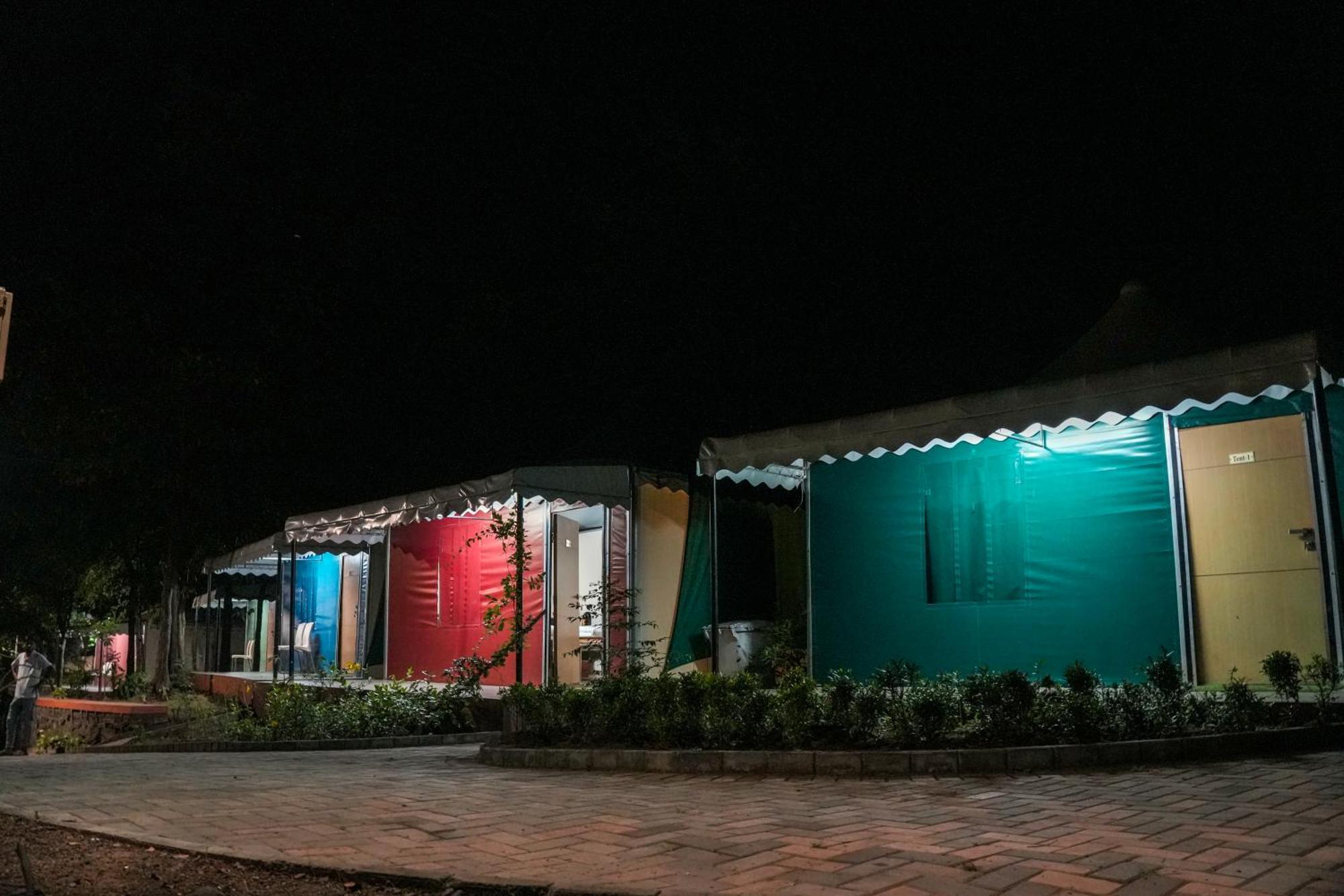 Vits Roccia Hill Resort And Adventure Park, Navapur Songadh Extérieur photo